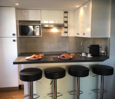 Quartier du Port Apartment | Charme Méditerranéen Votre pied à terre au Cœur du Port de Nice