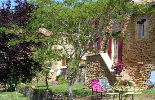 Saint-Vincent-le-Paluel Cottage | Charming Cottage Near Sarlat with Garden and Modern Amenities