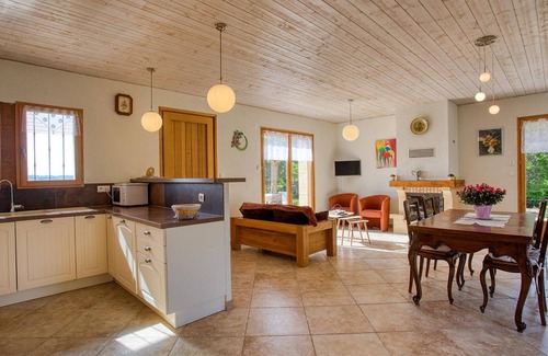 Saint-Vincent-le-Paluel Cottage | Charming Single-Storey House with Large Garden, Terrace, and Modern Amenities Near Sarlat