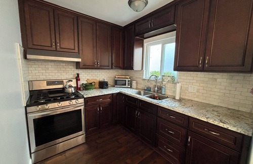 Los Cerritos House | Charming 1-Bd house with WiFi and AC in Bixby Knolls/Virginia Country Club