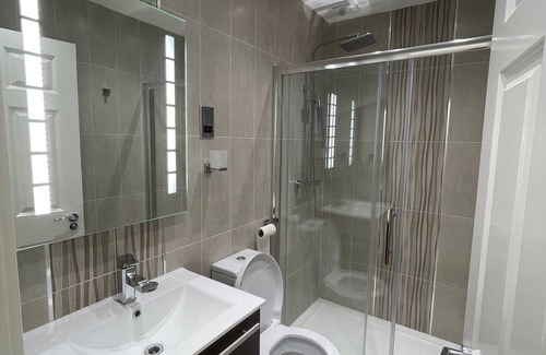 Wolverhampton Apartment | Charming 1-bed Apartment in Wolverhampton