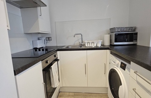 Huddersfield Apartment | Charming 1-bed Apartment in Huddersfield