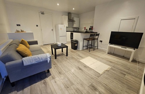Huddersfield Apartment | Charming 1-bed Apartment in Huddersfield