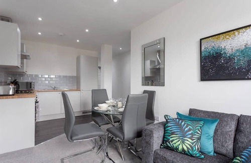 Leeds Apartment | Charming 1 Bed Apartment in Leeds