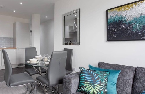 Leeds Apartment | Charming 1 Bed Apartment in Leeds