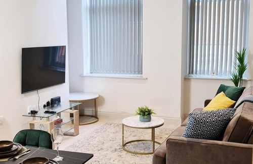 Leeds Apartment | Charming 1-bed Apartment in Leeds