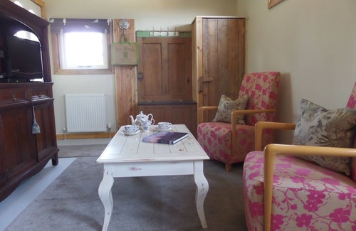 Boyndie Cabin | Charming 1-Bed Garden Lodge in Boyndie, Banff