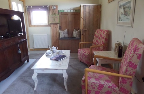 Boyndie Cabin | Charming 1-Bed Garden Lodge in Boyndie, Banff