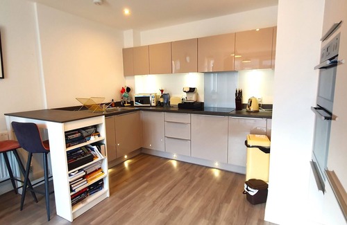 William Morris Apartment | Charming 1 Bed Flat in Trendy Walthamstow