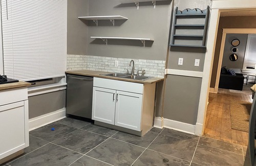 University City House | Charming 1-Bed 1-Bath townhome in University City with WiFi, AC