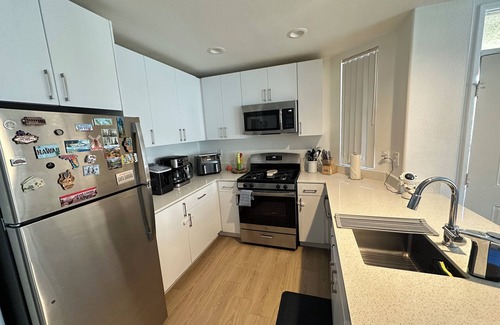 Canyon Country Apartment | Charming 1-bedroom apartment with WiFi, AC in Santa Clarita