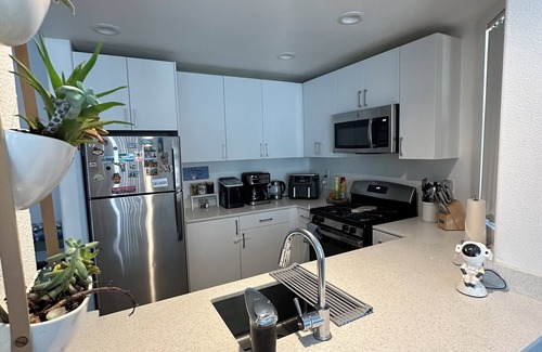Canyon Country Apartment | Charming 1-bedroom apartment with WiFi, AC in Santa Clarita