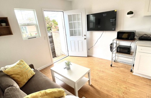 Mount Helix Apartment | Charming 1 bedroom 1 bathroom unit