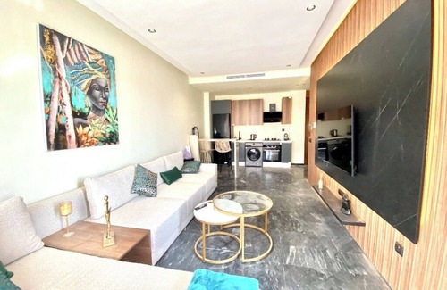 Casablanca Apartment | Charming 1-bedroom apartment w/WiFi near tramway and train station oasis