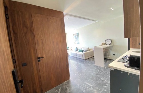 Casablanca Apartment | Charming 1-bedroom apartment w/WiFi near tramway and train station oasis