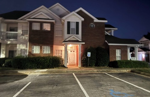 Tuscaloosa Apartment | Charming 1-bedroom apartment with AC, garage, and WiFi in lovely Tuscaloosa