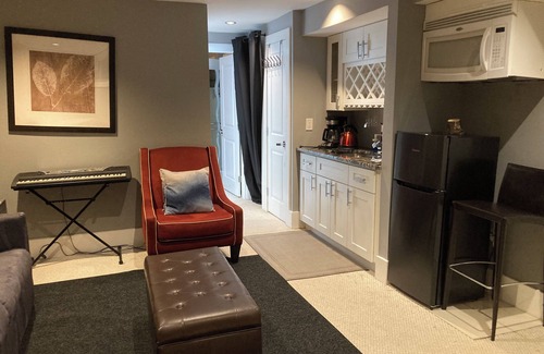 Eckington Apartment | Charming 1-bedroom apartment in lovely Washington with WiFi, AC