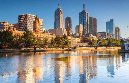 South Yarra Apartment | Charming 1 Bedroom Apartment in Vibrant South Yarra
