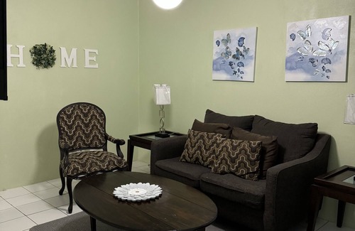 Belair Estates Apartment | Charming 1 bedroom apt with king size bed in pleasant Nassau - KBG #2