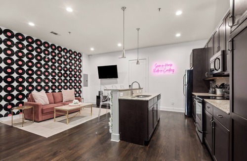 Midtown Condo | Charming 1-Bedroom Condo, 10 Minutes From Downtown Nashville