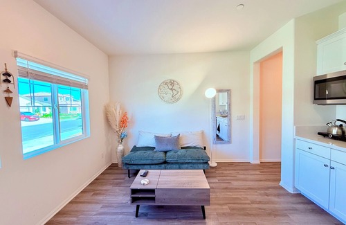 Winchester Cottage | Charming 1-bedroom cottage in wonderful Winchester for professional travelers