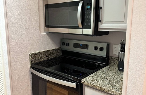 Lower Greenville Condo | Charming 1-bedroom condo with WiFi, AC in brilliant Dallas