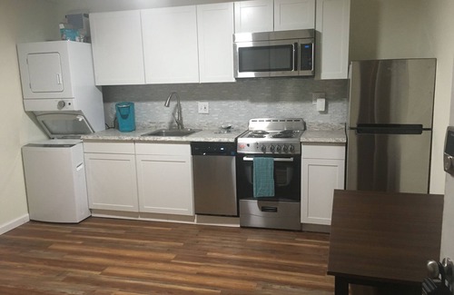 Wildwood Cottage | Charming 1-bedroom cottage in fantastic Wildwood with WiFi, AC