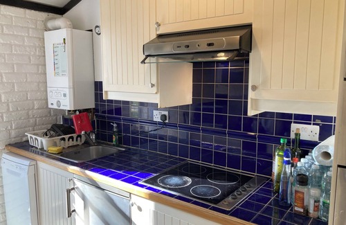 Chiswick Riverside Apartment | Charming 1-bedroom flat in trendy London for up to 3 people next to subway stop