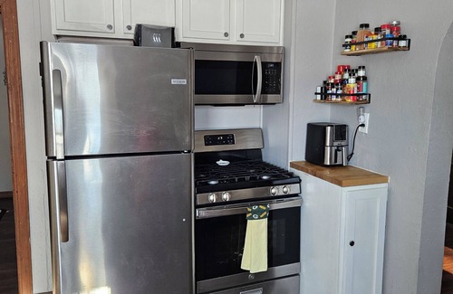 Green Bay House | Charming 1-bedroom house in Green Bay