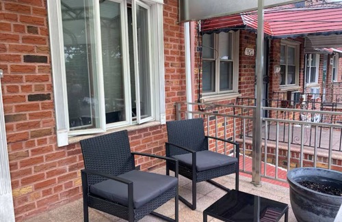 Canarsie House | Charming 1-bedroom house in beautiful Brooklyn with AC