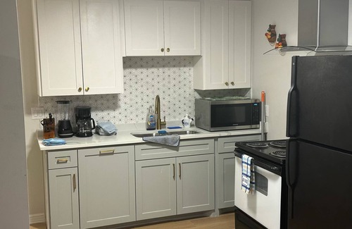 Oak Cliff House | Charming 1-bedroom house with AC, WiFi in Dallas 15 from downtown 30 FT Worth