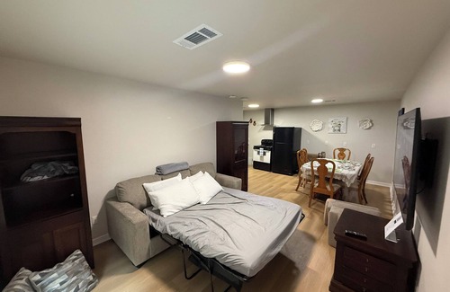 Oak Cliff House | Charming 1-bedroom house with AC, WiFi in Dallas 15 from downtown 30 FT Worth