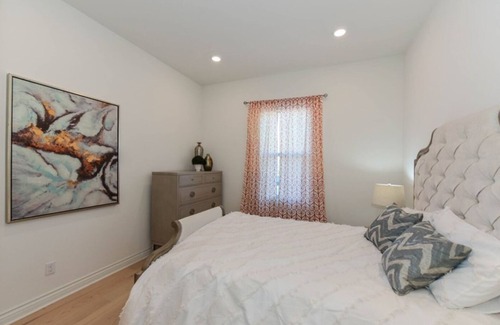 Irvine House | Charming 1-bedroom house in lovely Irvine with WiFi, AC