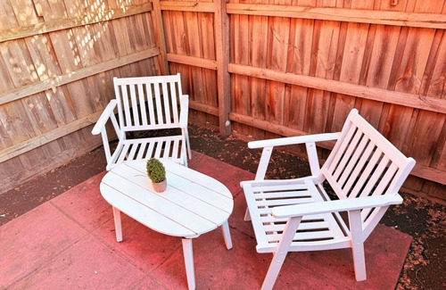 Footscray House | Charming 1-bedroom in fabulous Footscray with WiFi