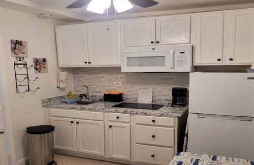 Delray Beach Apartment | Charming 1-bedroom house in terrific Delray Beach with AC