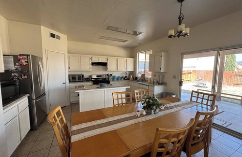 Victorville House | Charming 1-bedroom house in cool Victorville with AC, WiFi