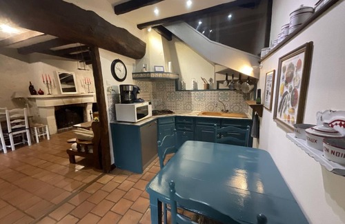 Souvigny-de-Touraine Cottage | Charming 18th Century Farmhouse: 4BR, Modern Comfort, Large Woodland Park, Family-Friendly Amenities