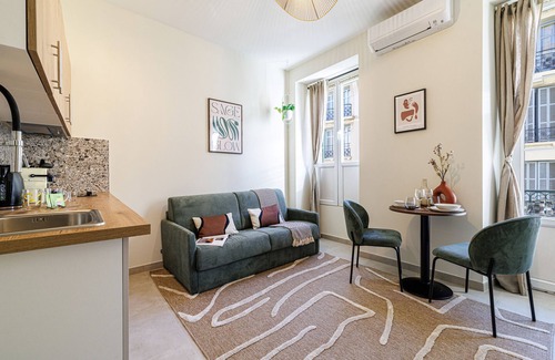 Cimiez Apartment | Charming 1-room apartment - Citycenter