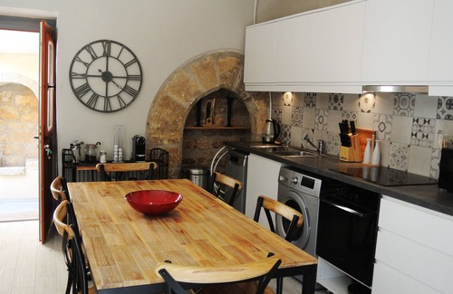 Domme House | Charming 15th Century 3 Bedroom Stone Cottage