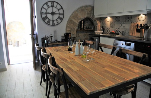 Domme House | Charming 15th Century 3 Bedroom Stone Cottage