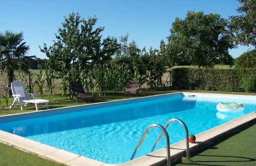 Saint-Epain Cottage | Charming 18th Century Cottage with Pool, Near Loire Castles and Vineyards