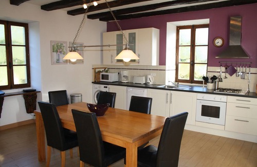 Domme House | Charming 18th century stone house with private heated pool and large garden