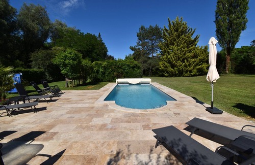 Domme House | Charming 18th century stone house with private heated pool and large garden