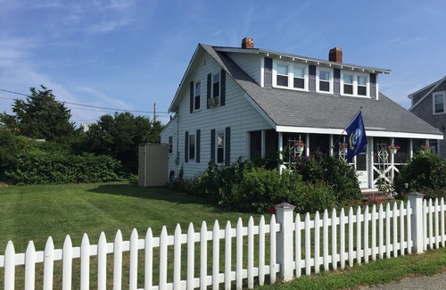 Ocean Bluff-Brant Rock Cottage | Charming 1924 Cottage by the Sea Available 8/15 -12/14 see details