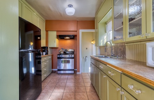 Walla Walla East Cottage | Charming 1936 cottage in Walla Walla wine country.