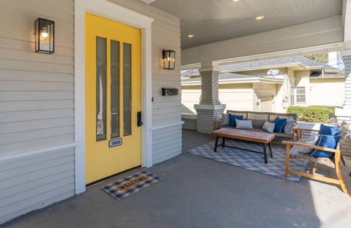 Greenville House | Charming 1940 Bungalow in the heart of Greenville