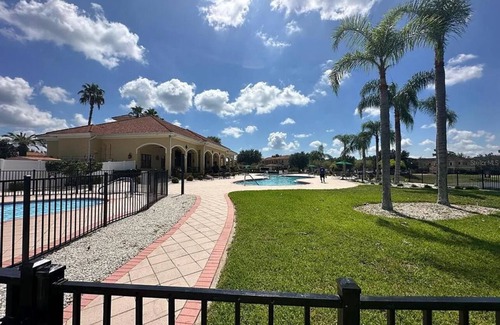 Haines City Condo | Charming 1bed in the amazing Orlando minutes to Disney.