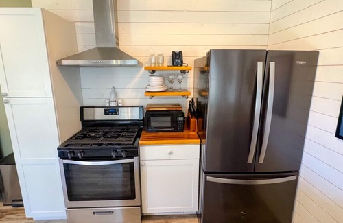 Spearfish Apartment | Charming 1BR Downtown APT | Newly Remodeled | Walk to Restaurants, Shops & Parks!