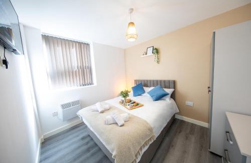 Offerton Apartment | Charming 1BR in Stockport Center