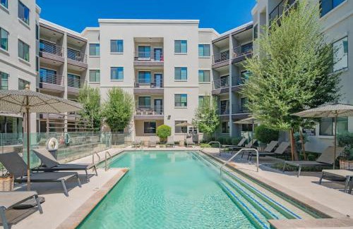 Orange Heights Apartment | Charming 1BR in Uptown Biltmore Gym Pool Parking